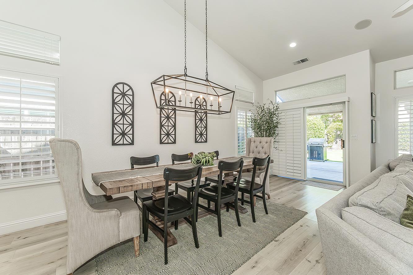 2290 W Atlanta Ave, Fresno, CA 93711