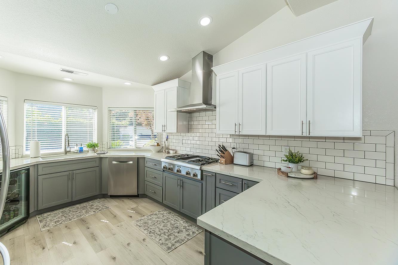2290 W Atlanta Ave, Fresno, CA 93711