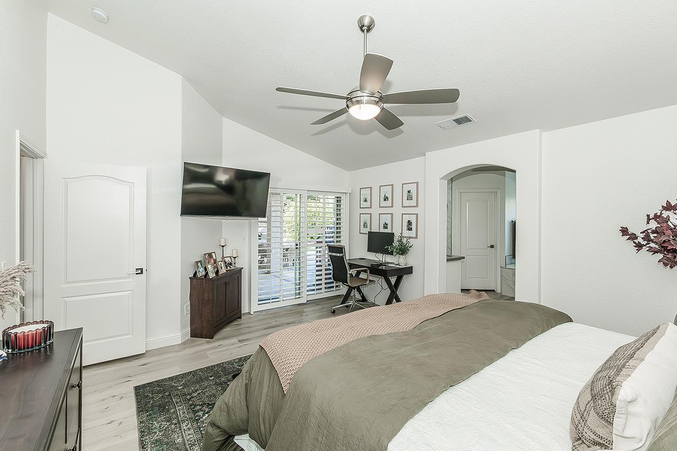 2290 W Atlanta Ave, Fresno, CA 93711