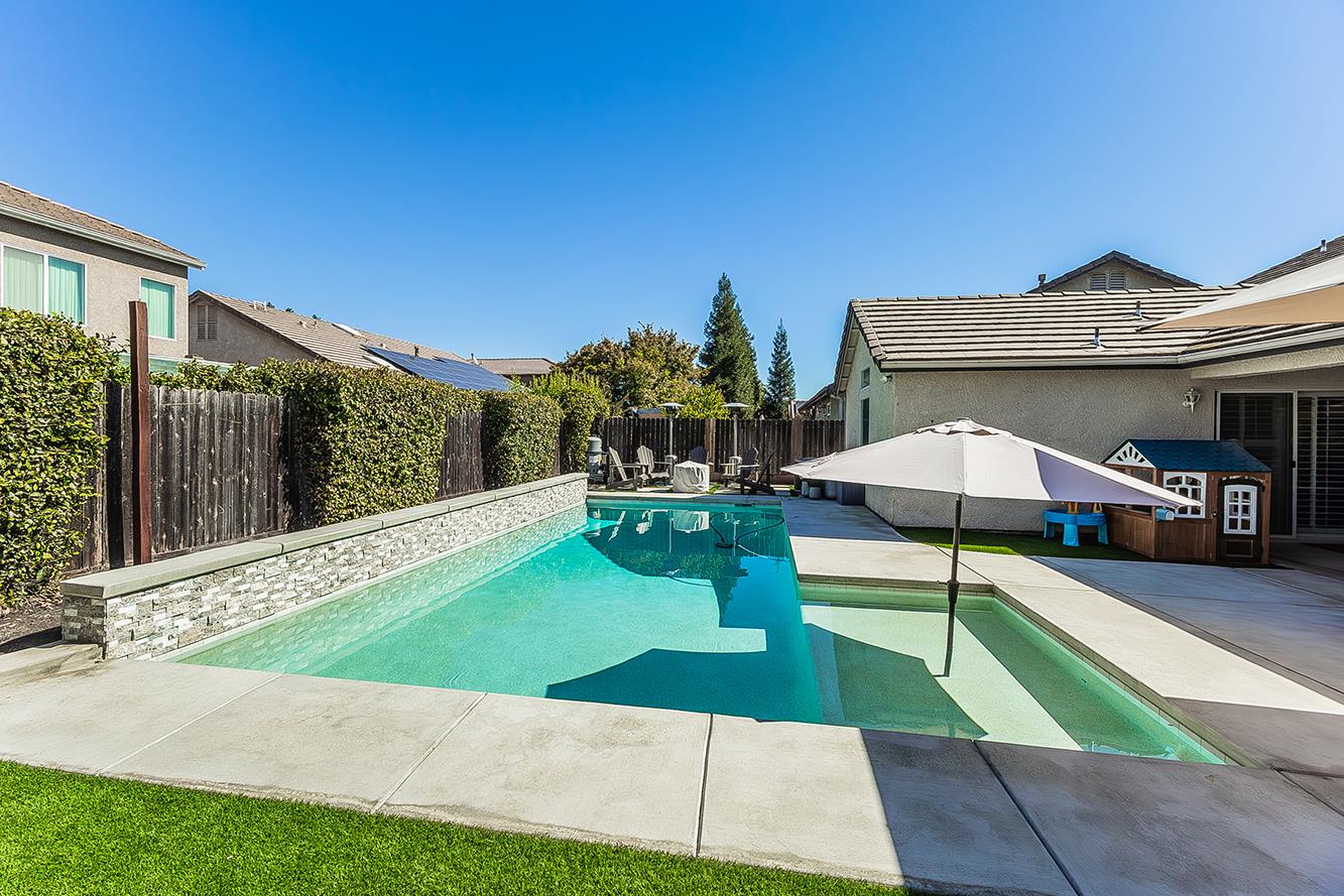 2290 W Atlanta Ave, Fresno, CA 93711