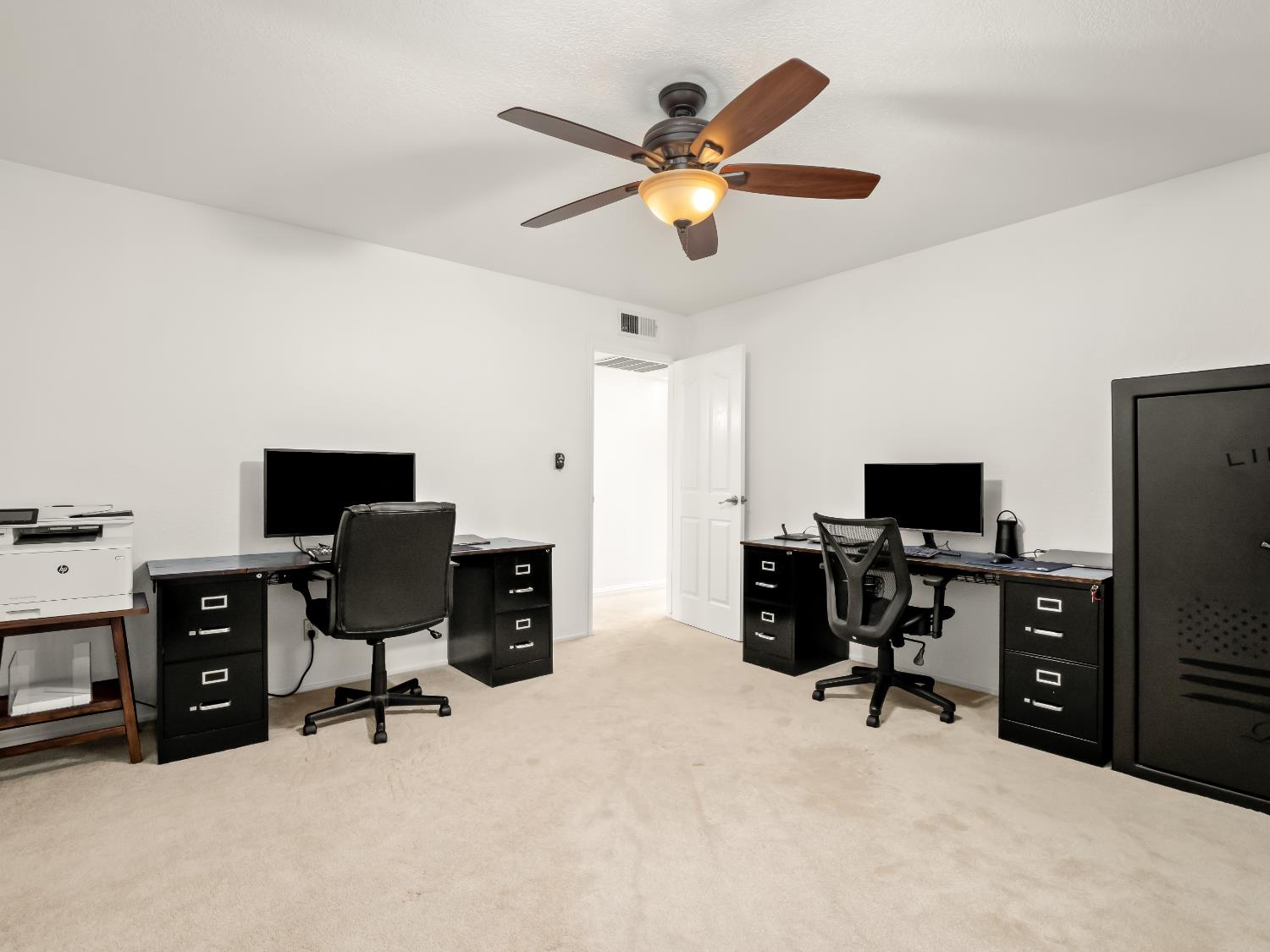9430 E Ellery Ave, Clovis, CA 93619