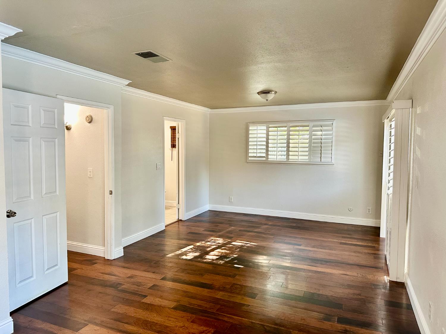 5683 N Rafael, Fresno, CA 93711