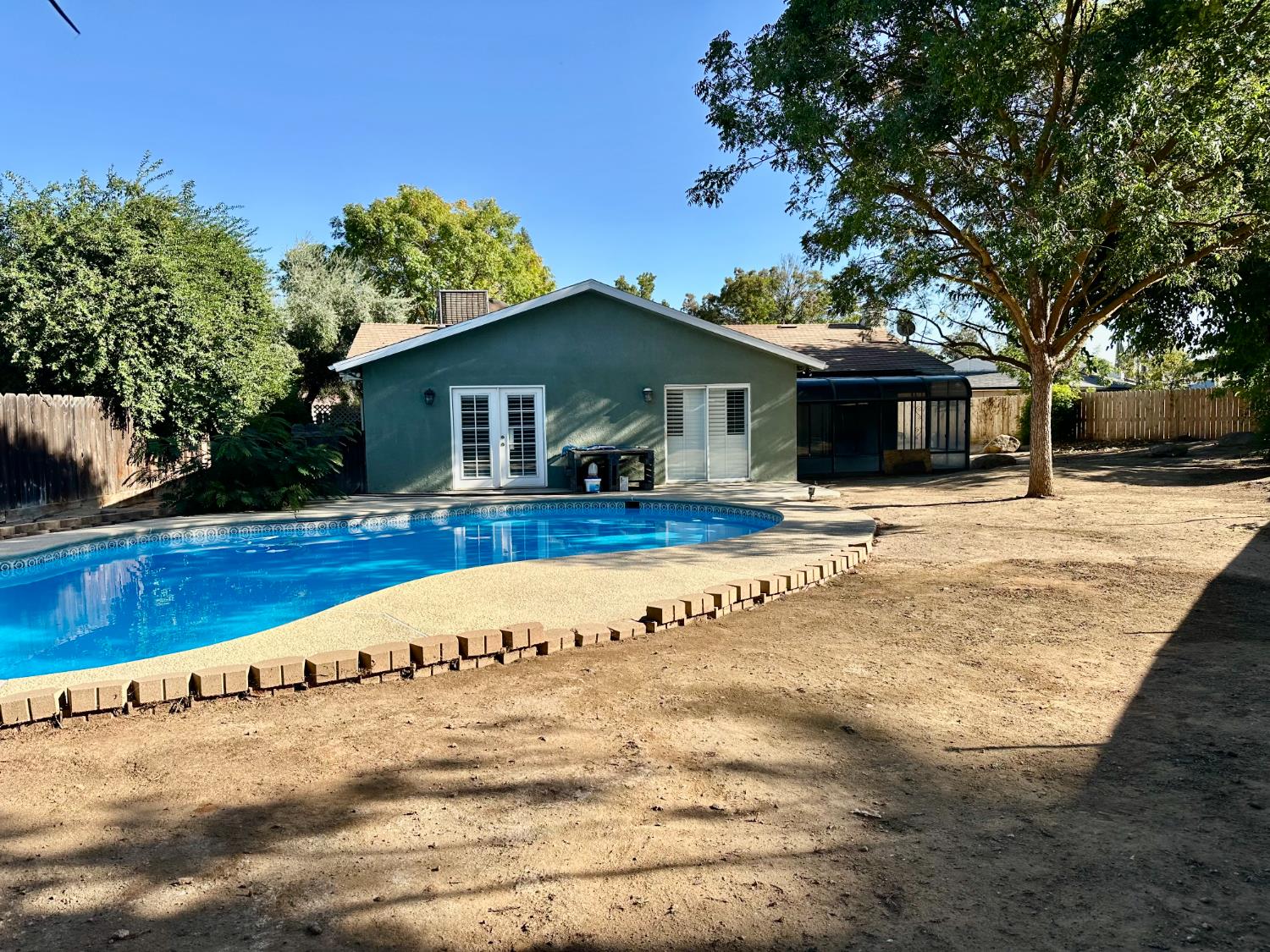 5683 N Rafael, Fresno, CA 93711