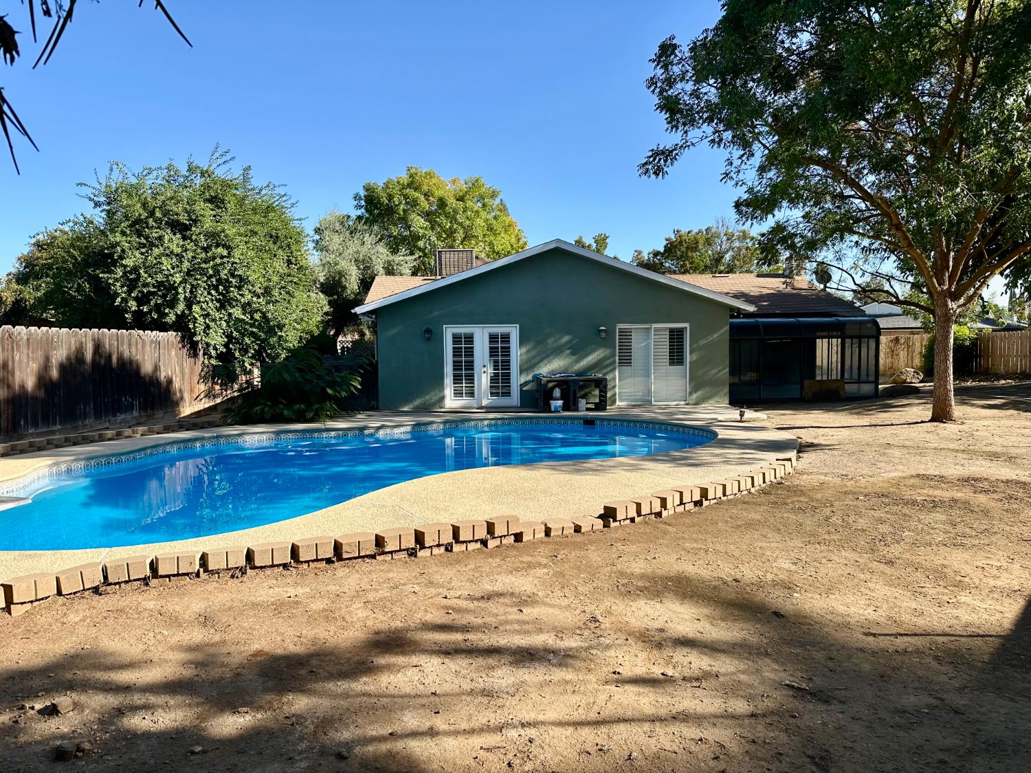 5683 N Rafael, Fresno, CA 93711