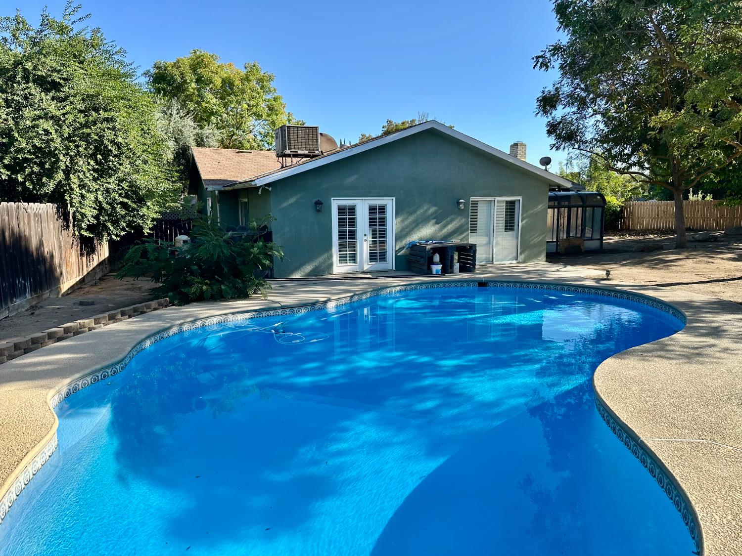 5683 N Rafael, Fresno, CA 93711