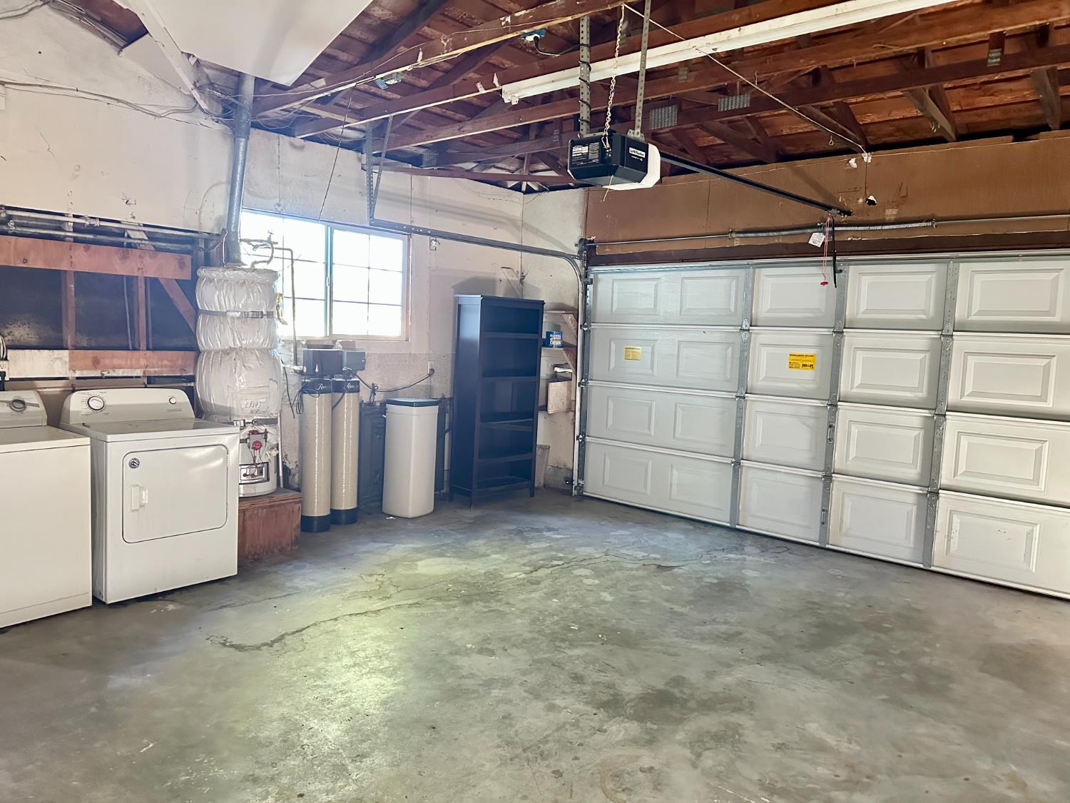 5683 N Rafael, Fresno, CA 93711