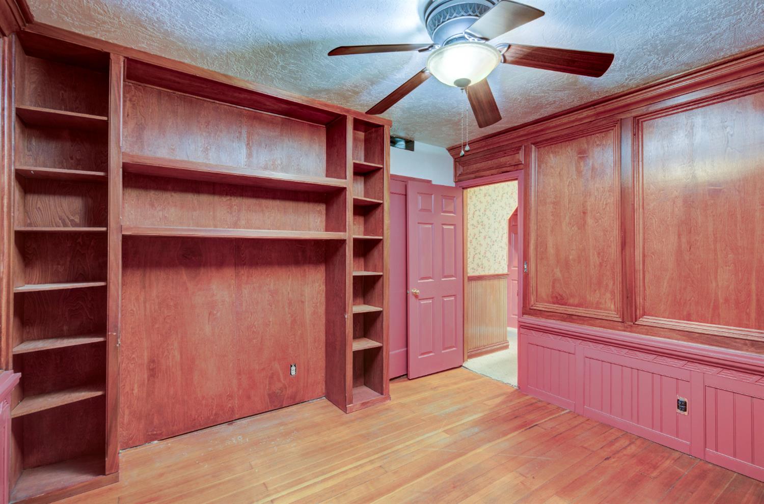 4895 N Thorne Ave, Fresno, CA 93704