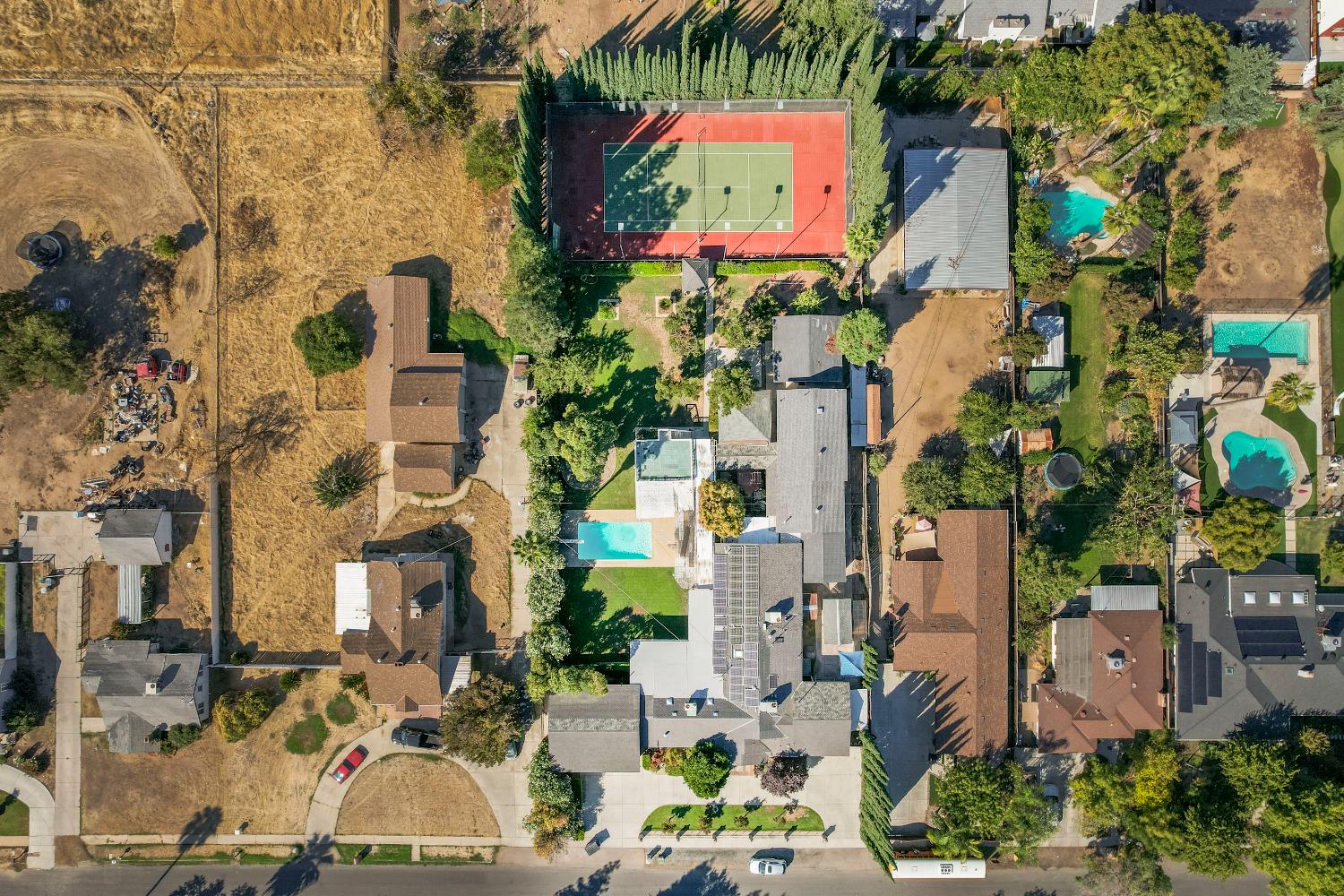 4895 N Thorne Ave, Fresno, CA 93704