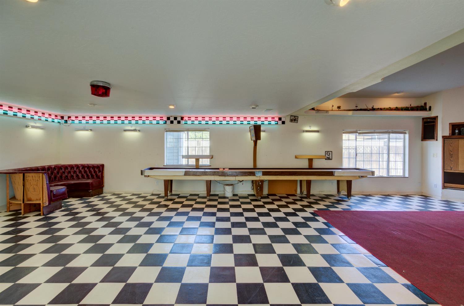 4895 N Thorne Ave, Fresno, CA 93704