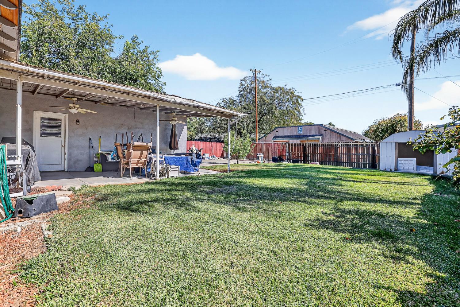 221 S Coalinga St, Coalinga, CA 93210