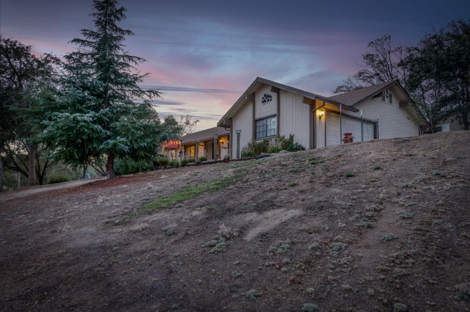 42607 Long Hollow Dr, Coarsegold, CA 93614