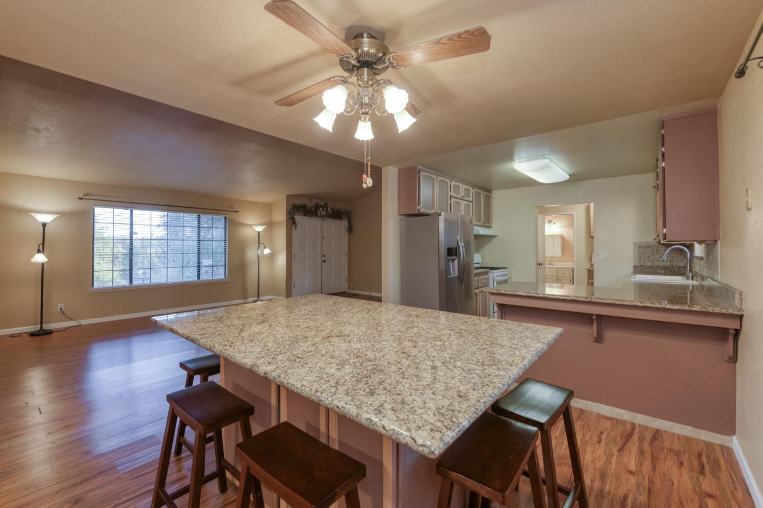 42607 Long Hollow Dr, Coarsegold, CA 93614