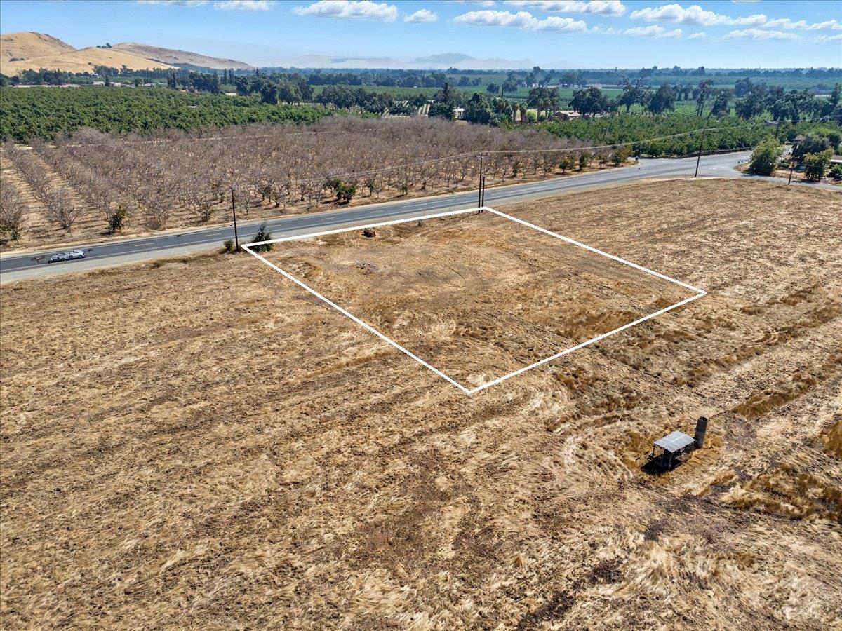 0 0000 Rd 160, Ivanhoe, CA 93235