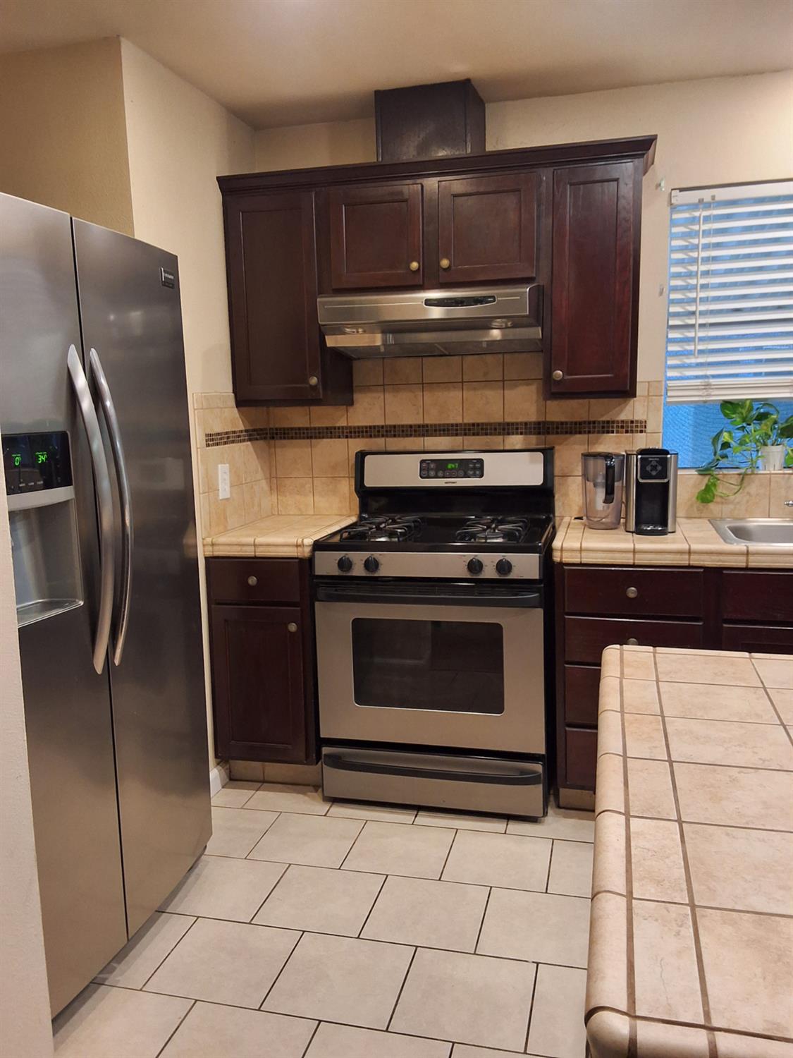 336 E Alluvial Ave #1, Fresno, CA 93720