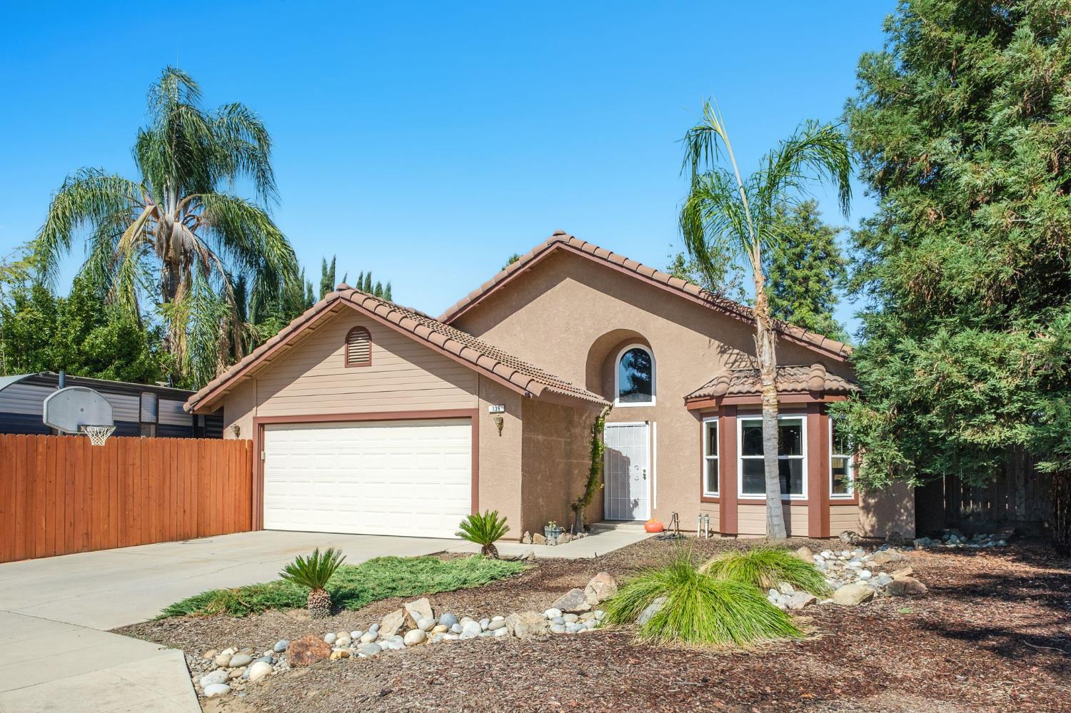 139 Kelley Ct, Clovis, CA 93611