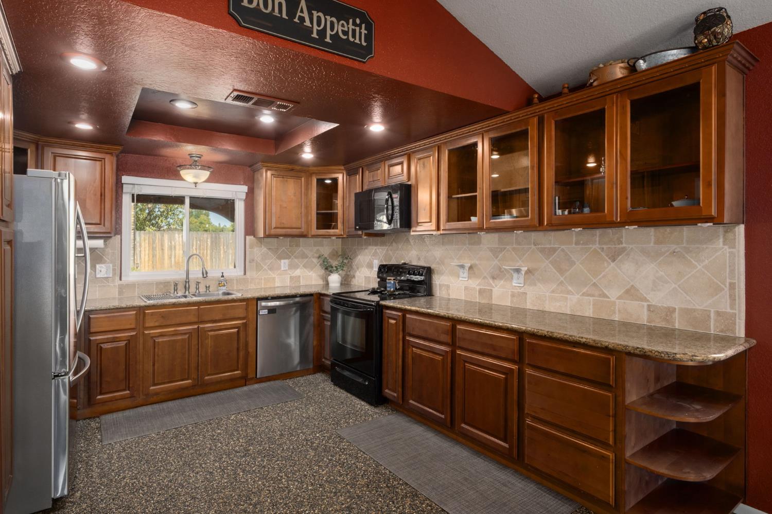 139 Kelley Ct, Clovis, CA 93611