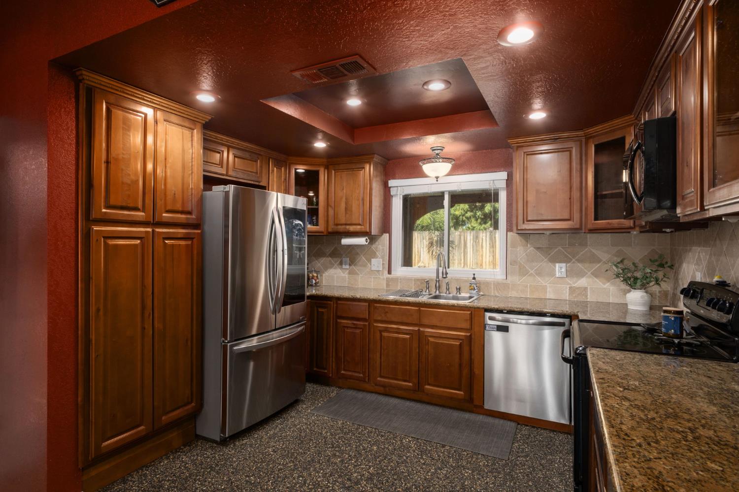 139 Kelley Ct, Clovis, CA 93611