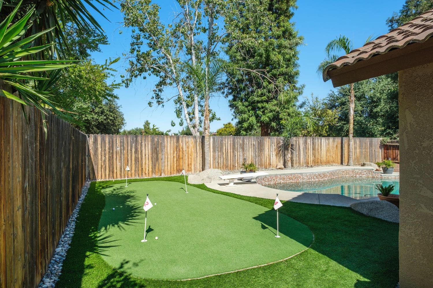 139 Kelley Ct, Clovis, CA 93611