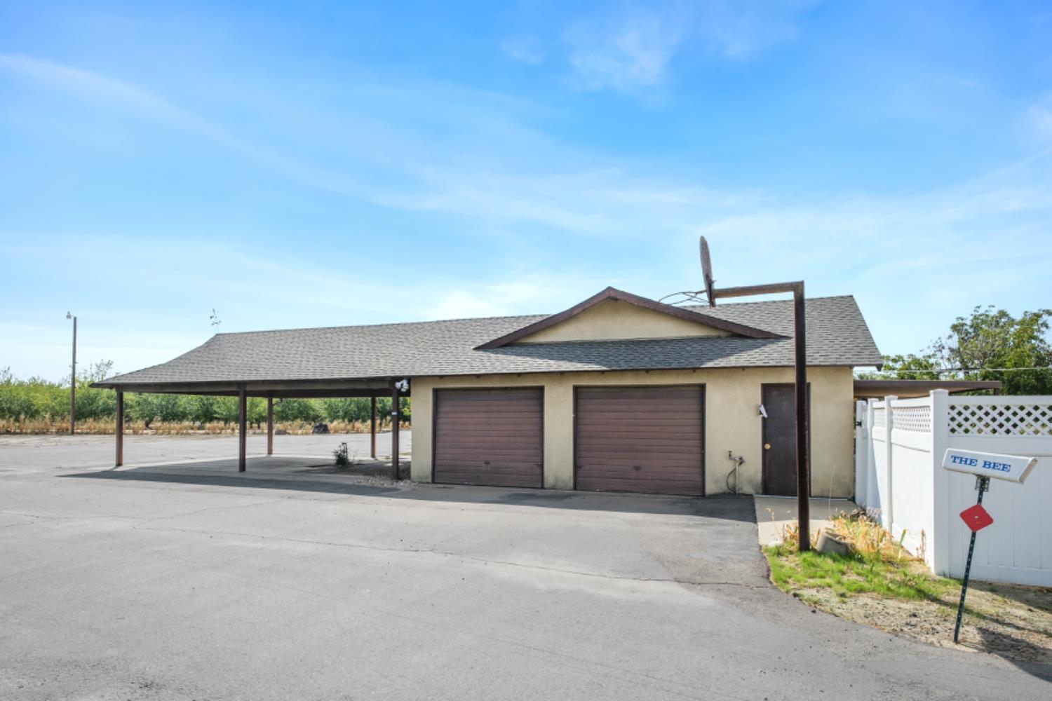 11473 E Manning Ave, Selma, CA 93662