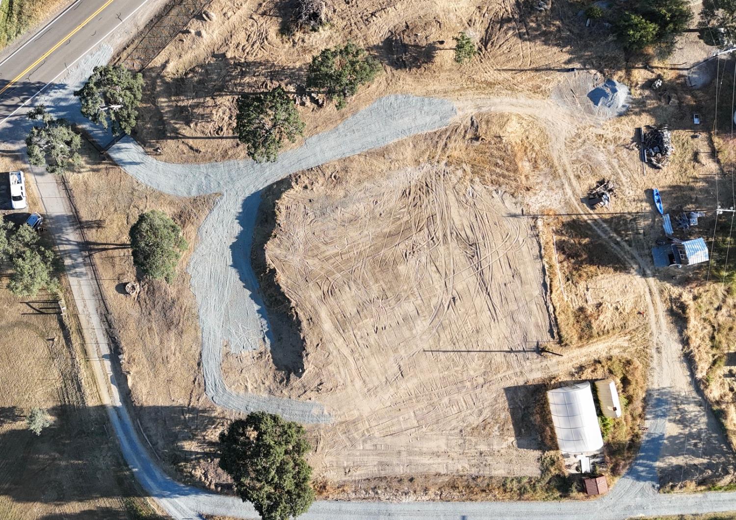 29935 Auberry Rd, Prather, CA 93651