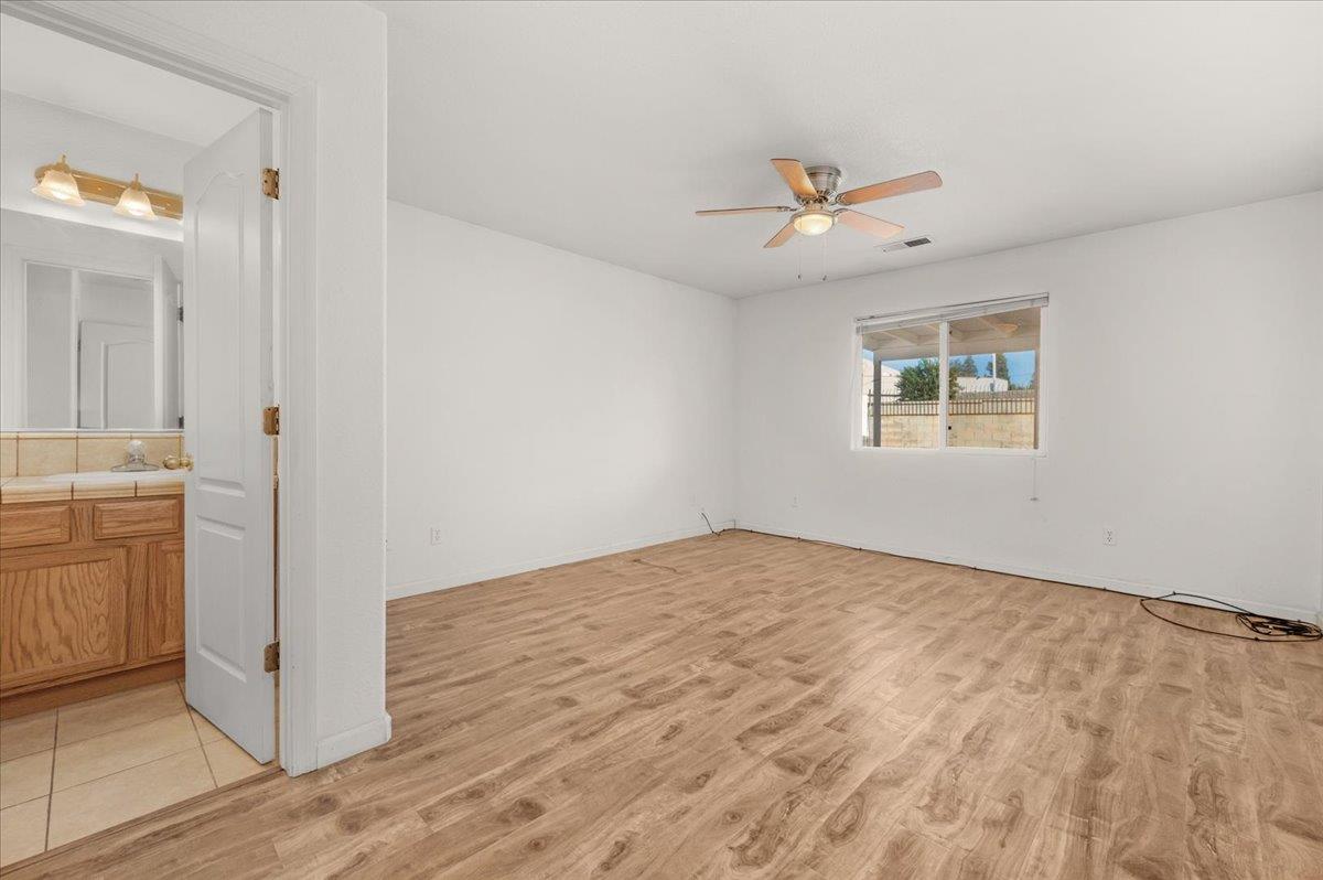 4360 W Vassar Ave, Fresno, CA 93722