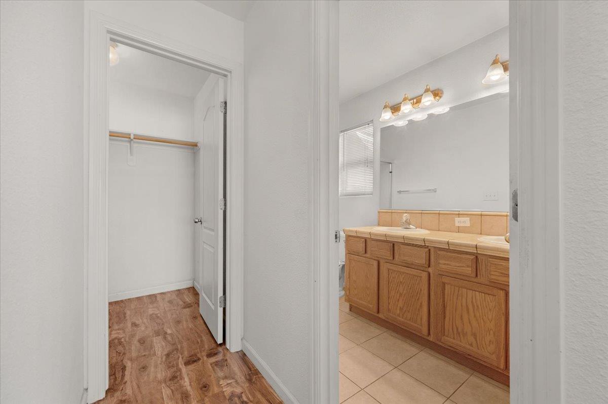 4360 W Vassar Ave, Fresno, CA 93722