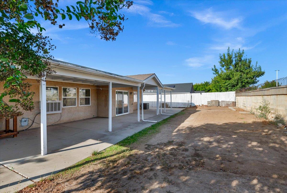 4360 W Vassar Ave, Fresno, CA 93722