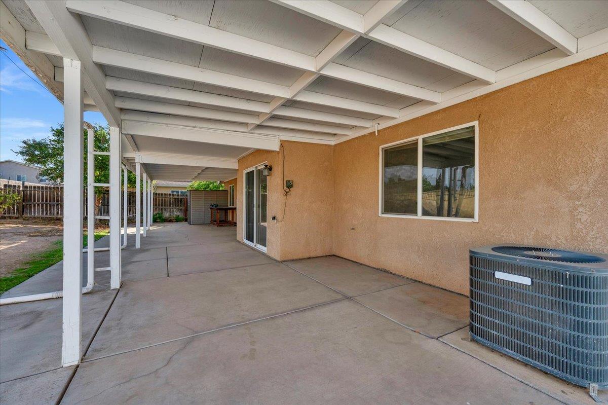 4360 W Vassar Ave, Fresno, CA 93722