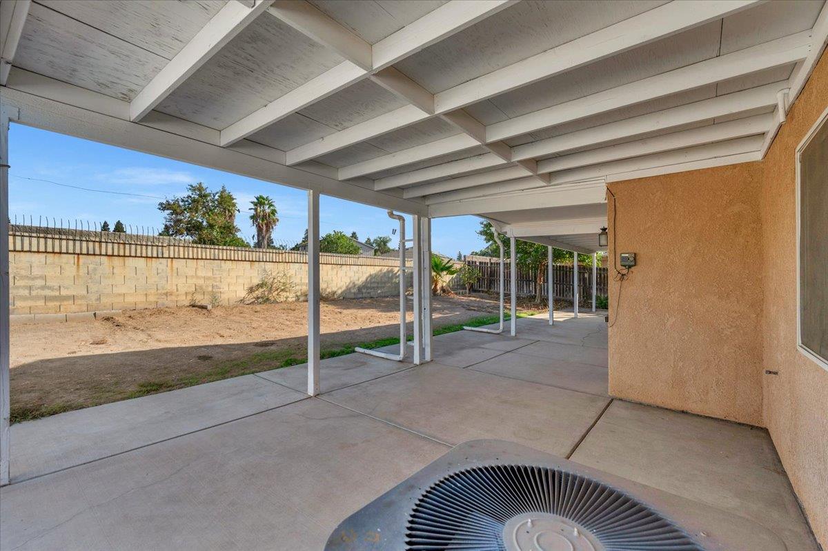 4360 W Vassar Ave, Fresno, CA 93722