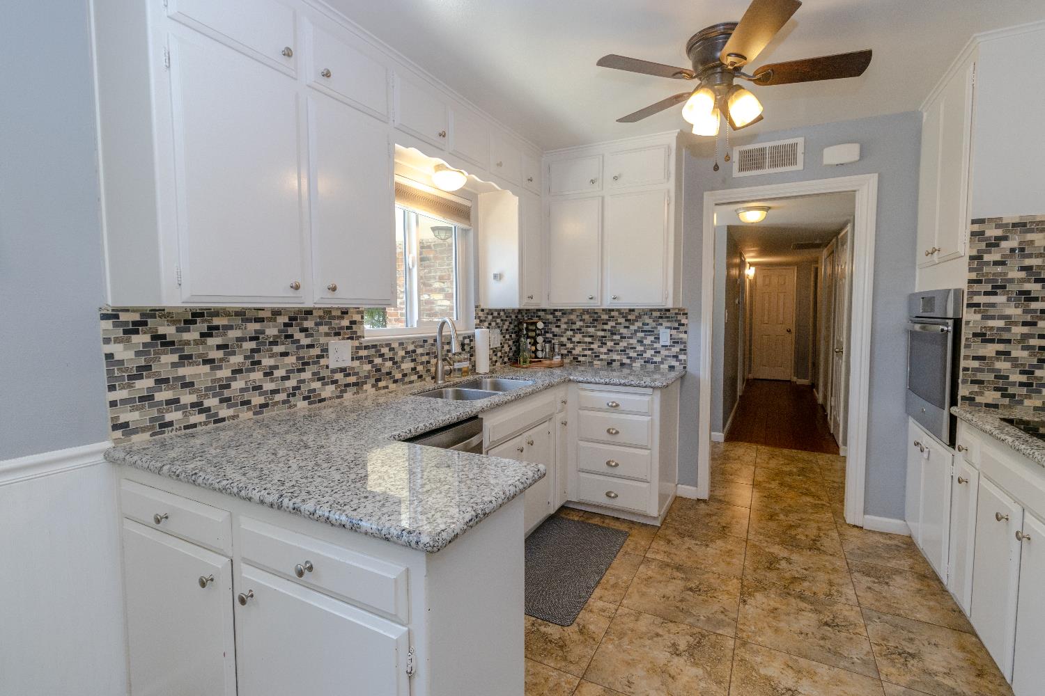 5720 N Bond Ave, Fresno, CA 93710