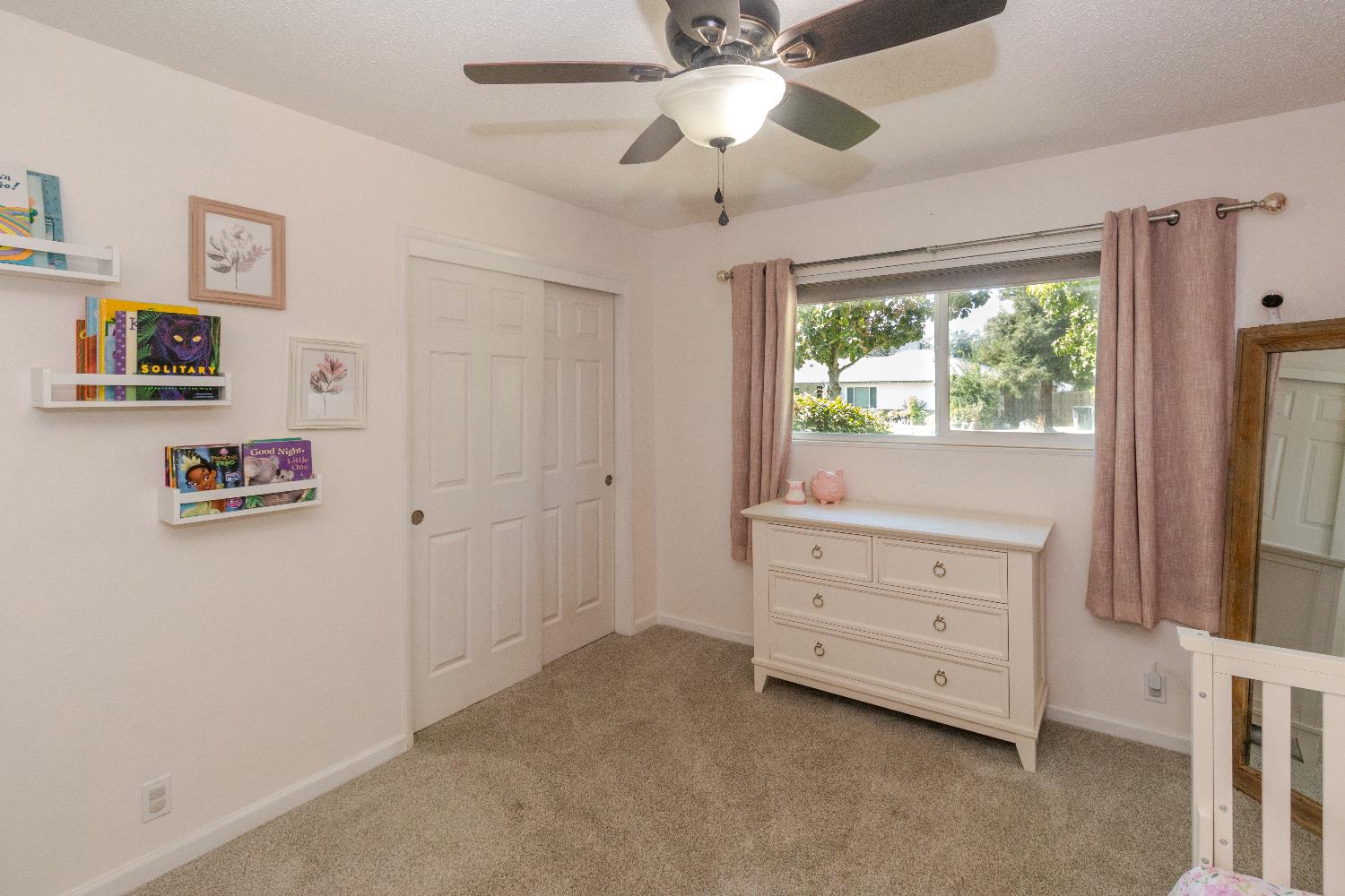 5720 N Bond Ave, Fresno, CA 93710