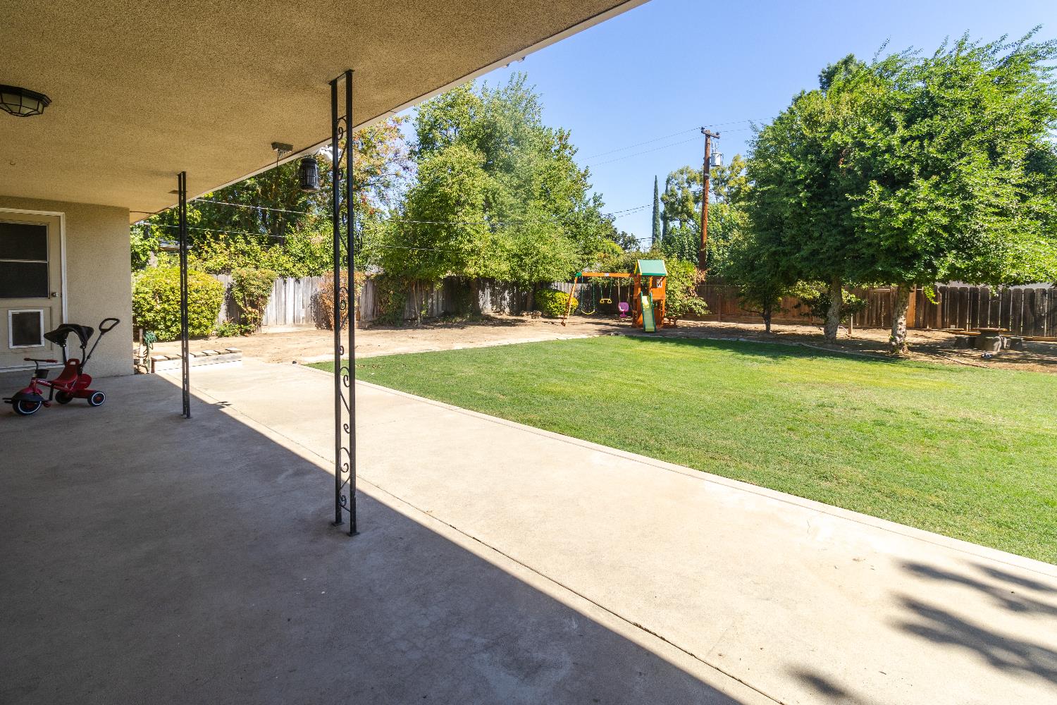5720 N Bond Ave, Fresno, CA 93710