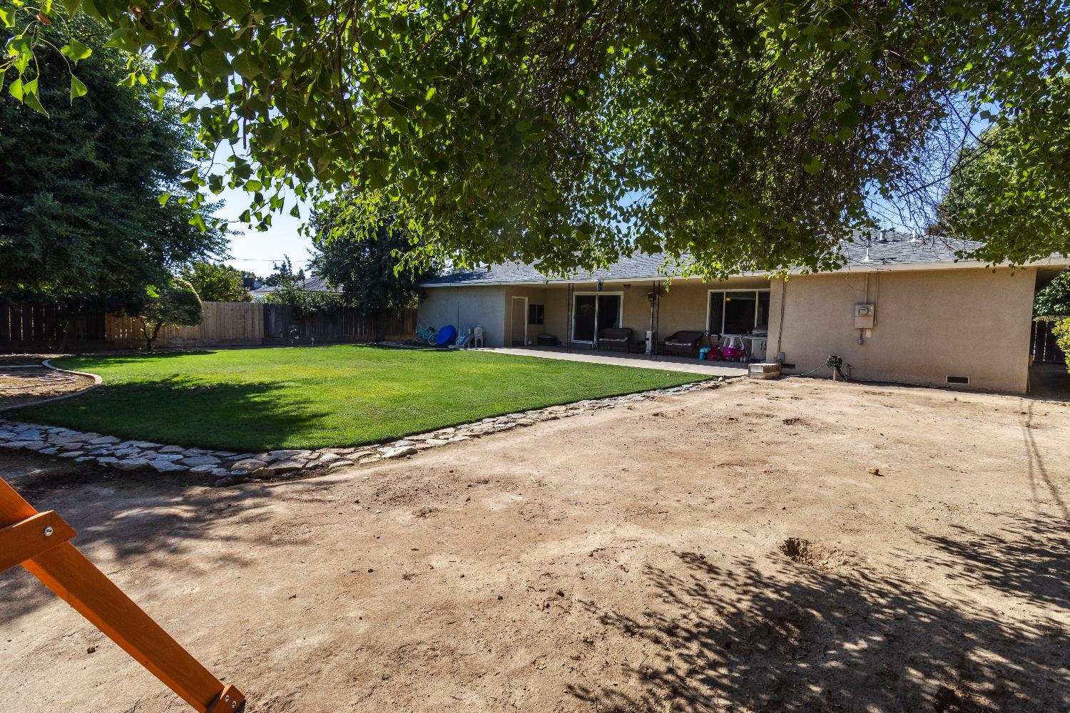 5720 N Bond Ave, Fresno, CA 93710