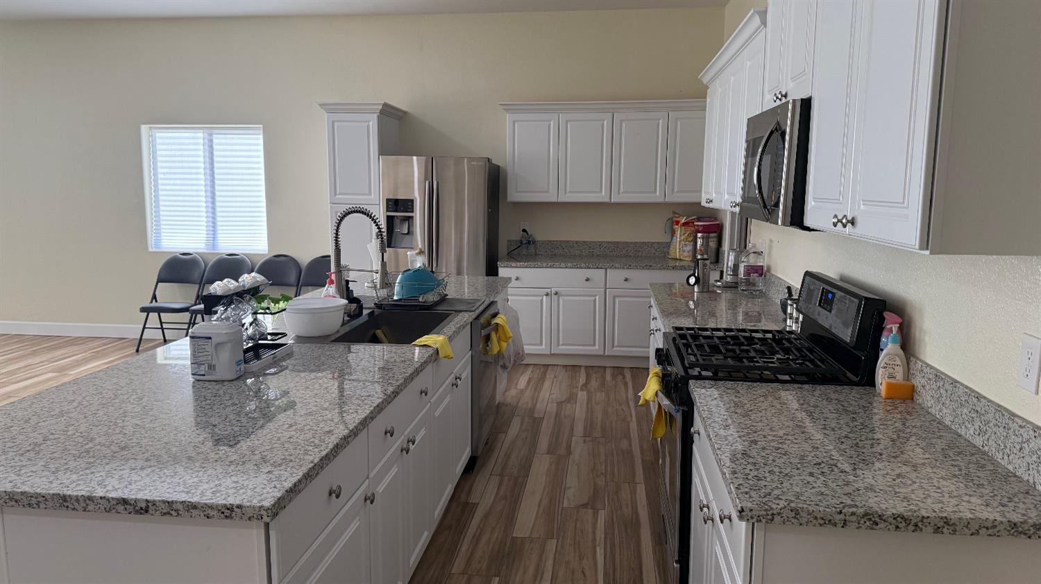 2772 Valley View St, Selma, CA 93662