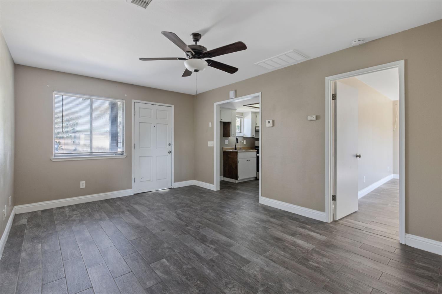 13919 Highway Ave, Armona, CA 93202