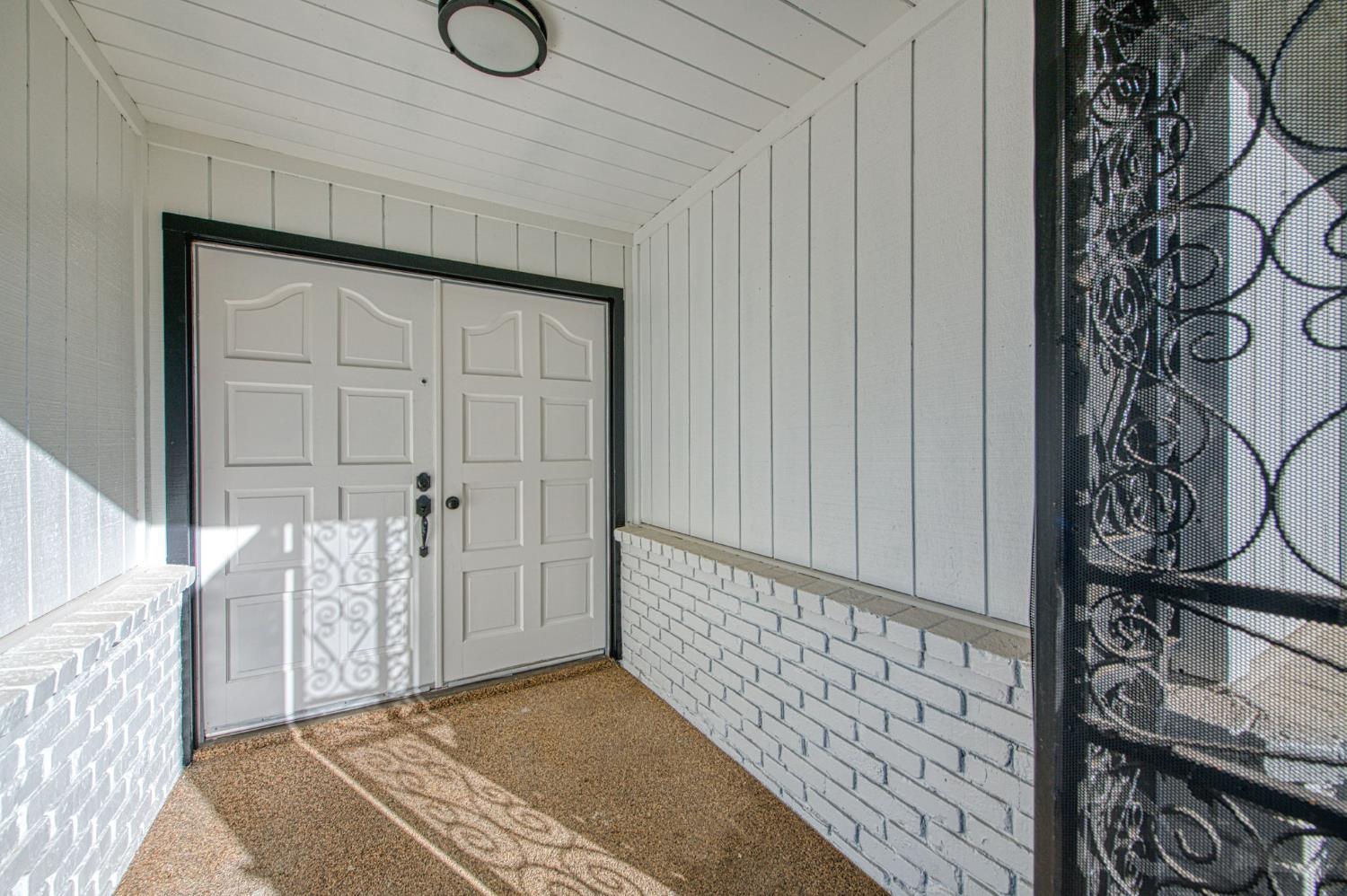 6784 N Valentine Ave, Fresno, CA 93711