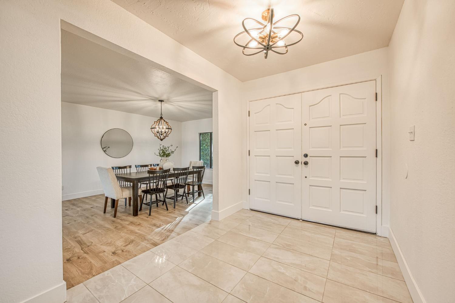 6784 N Valentine Ave, Fresno, CA 93711