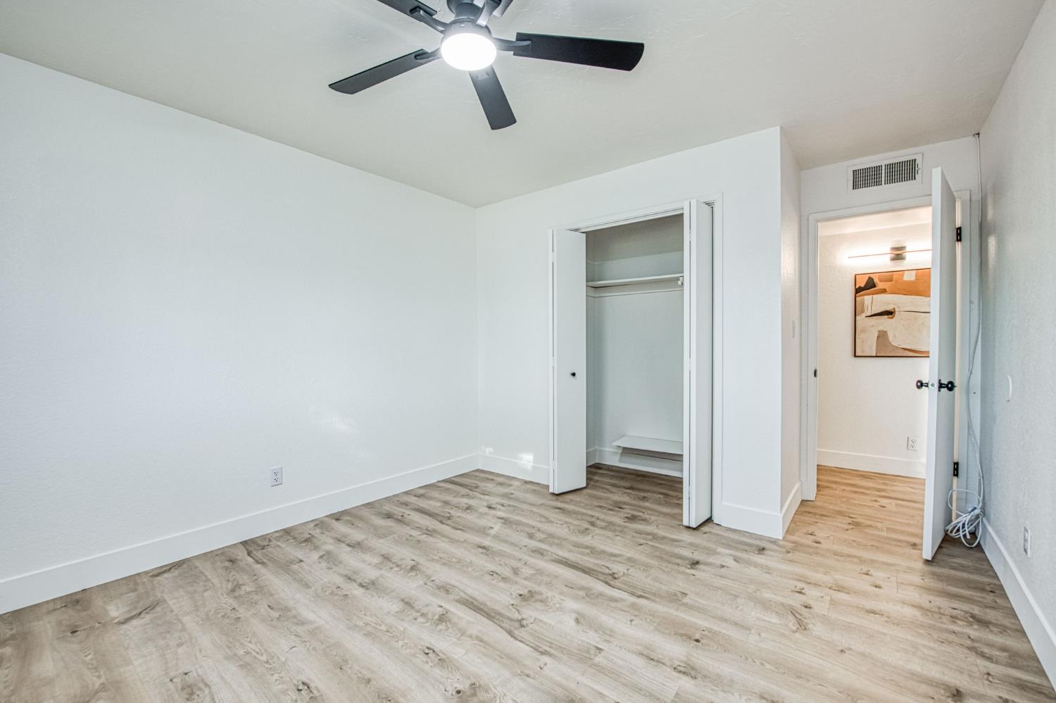 6784 N Valentine Ave, Fresno, CA 93711