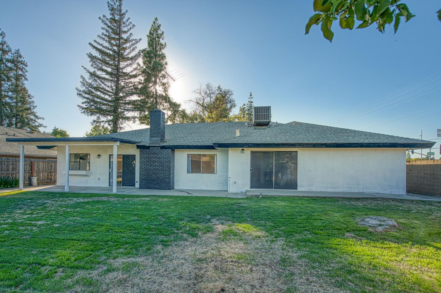 6784 N Valentine Ave, Fresno, CA 93711