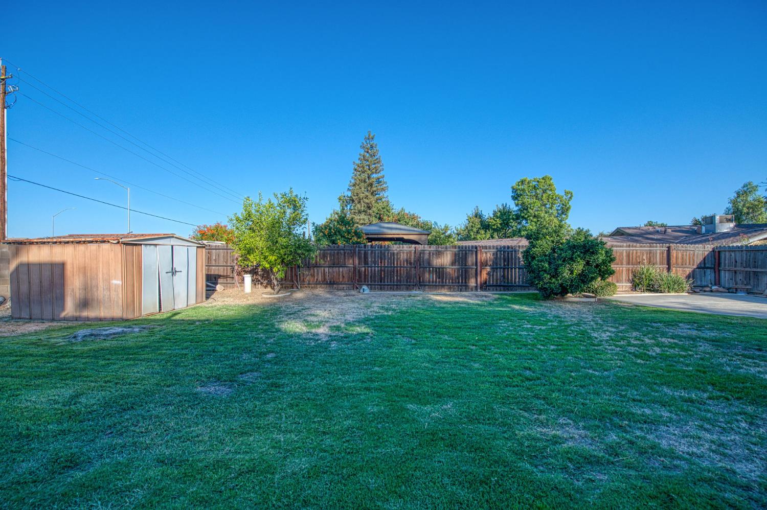 6784 N Valentine Ave, Fresno, CA 93711