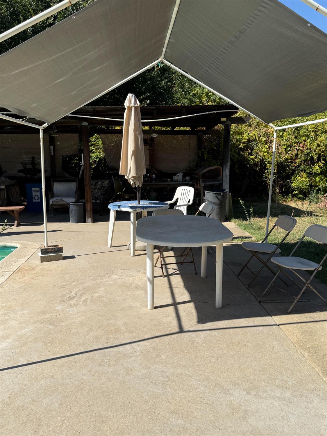 742 S Park Circle Dr, Fresno, CA 93727