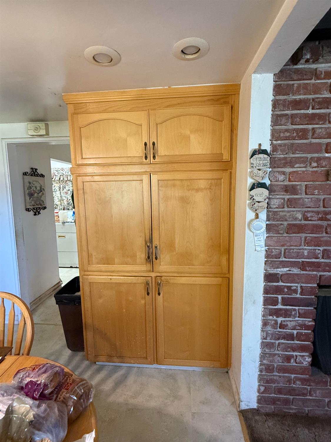 742 S Park Circle Dr, Fresno, CA 93727