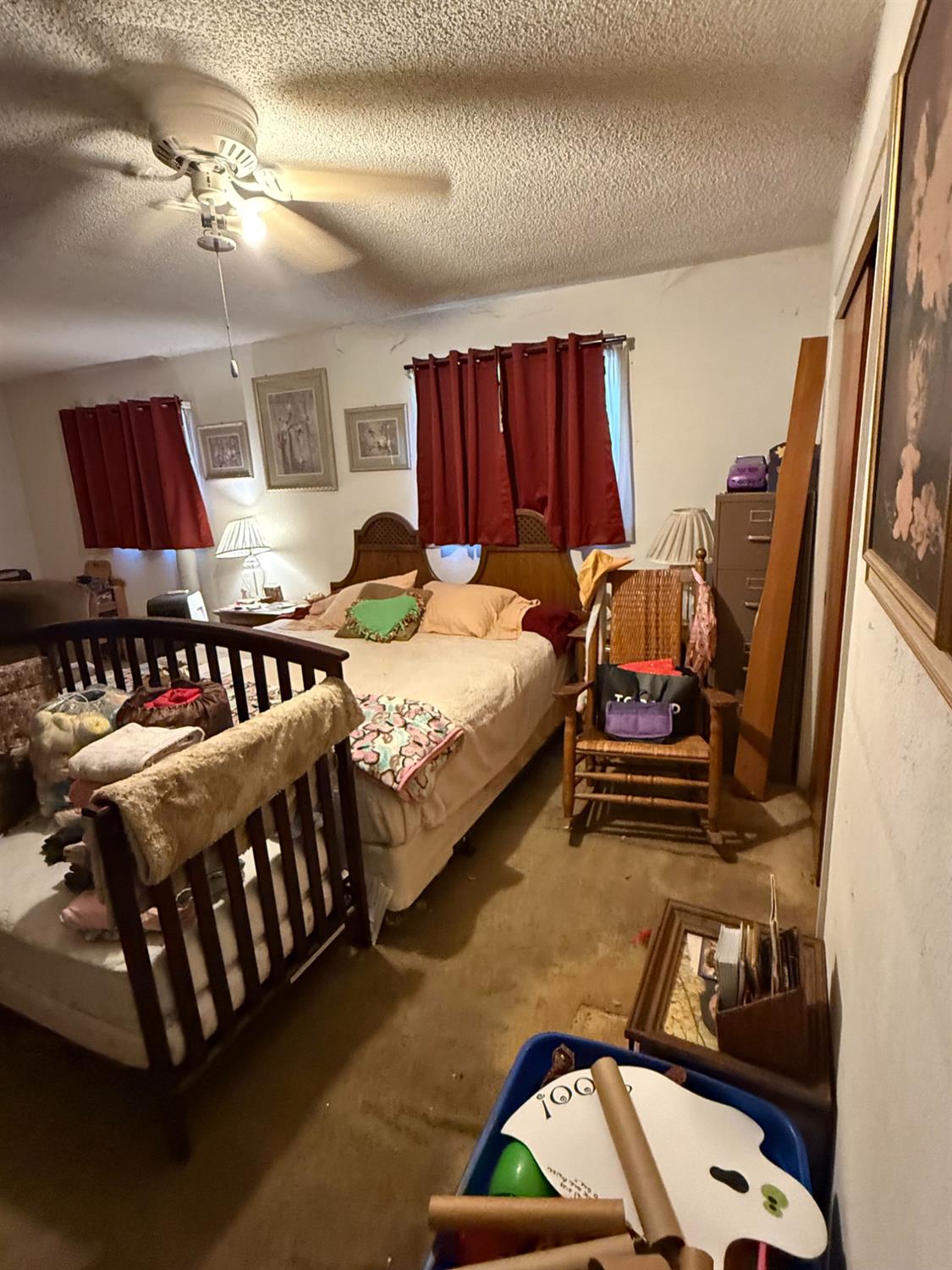 742 S Park Circle Dr, Fresno, CA 93727