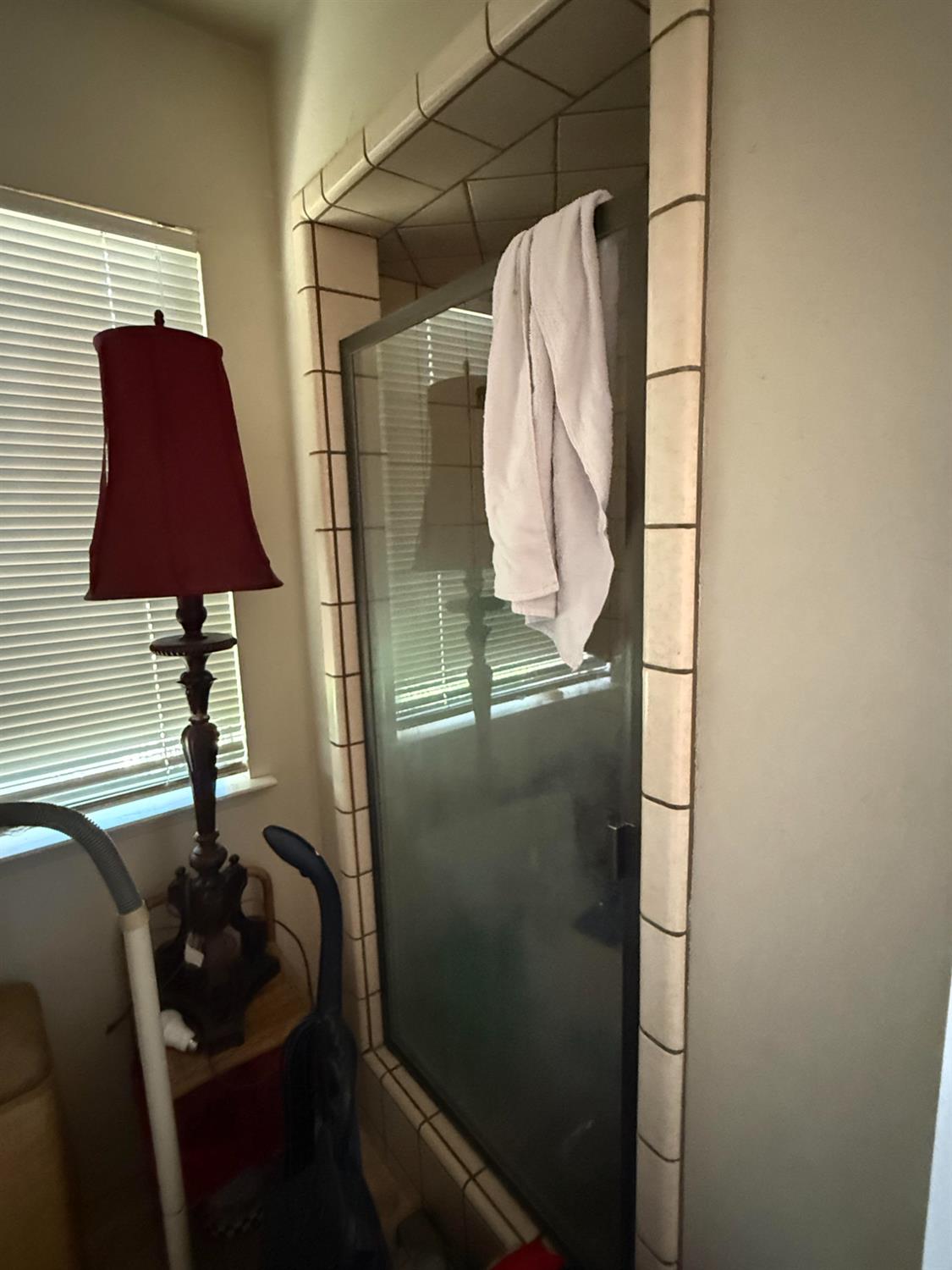 742 S Park Circle Dr, Fresno, CA 93727