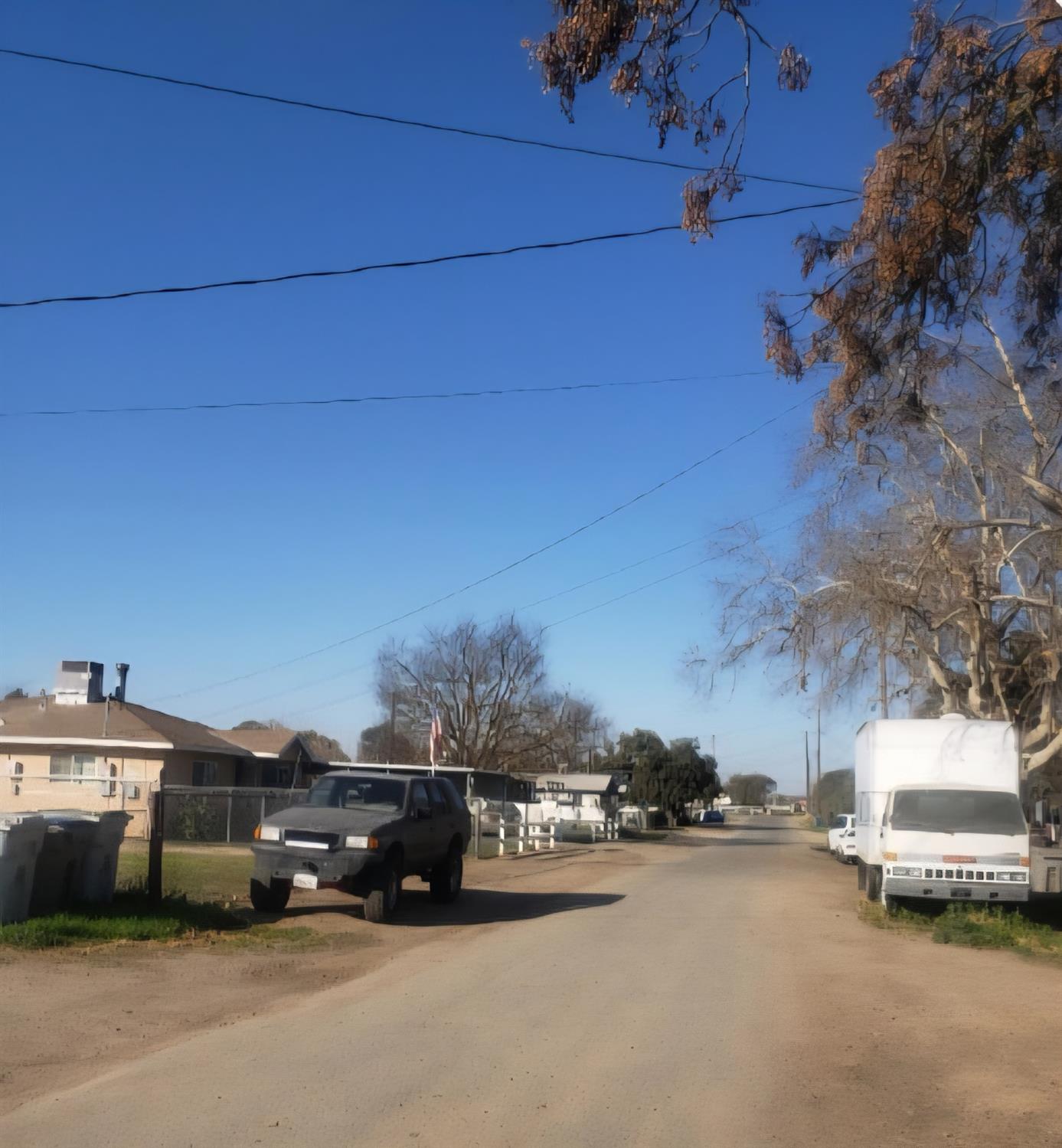 3304 W Elizabeth Ave, Fresno, CA 93722