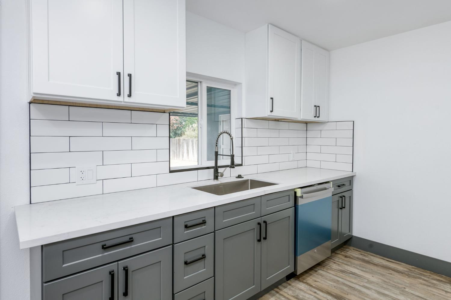 935 W Princeton Ave, Fresno, CA 93705