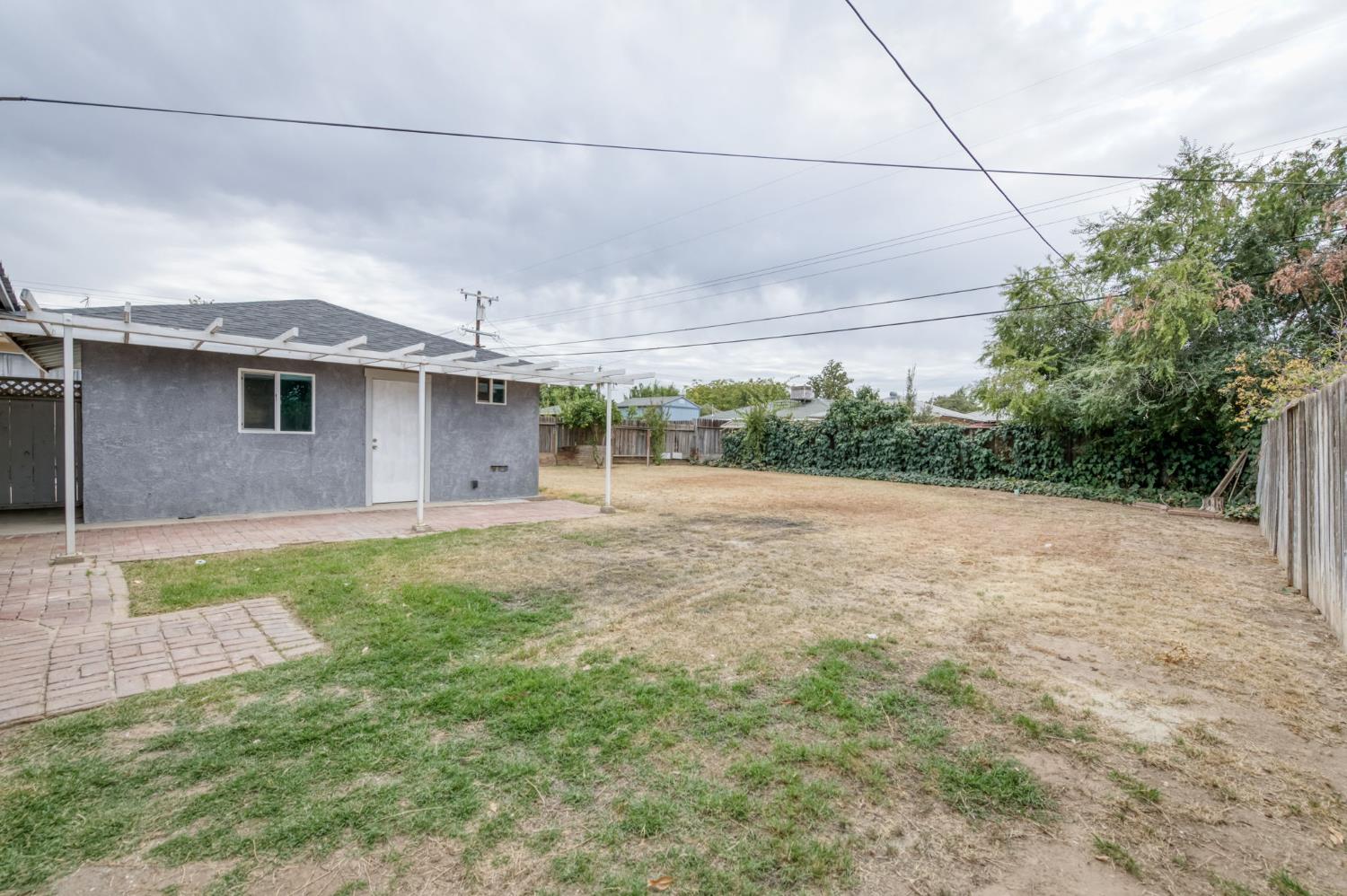 935 W Princeton Ave, Fresno, CA 93705