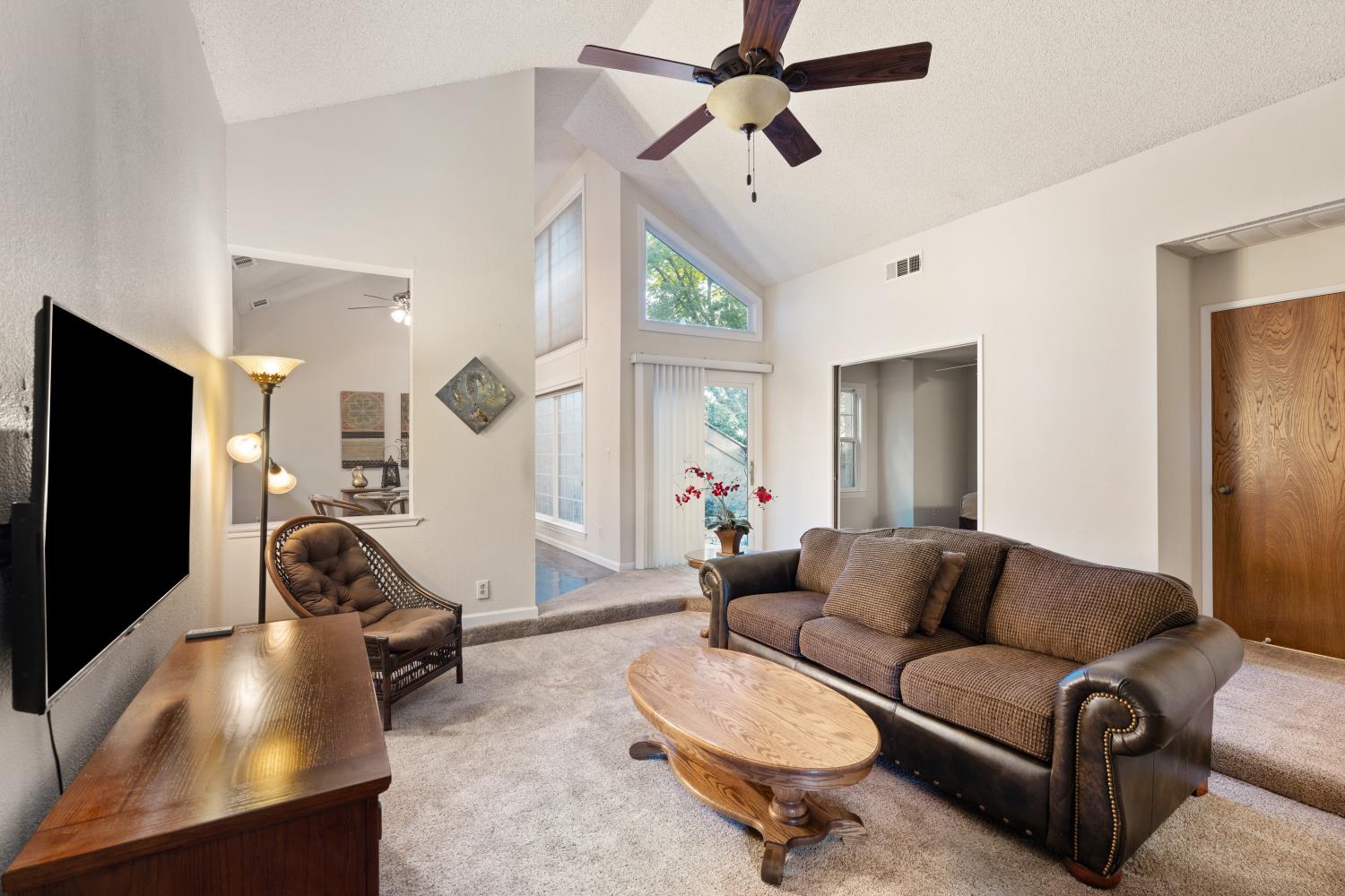 315 E Nees Ave #155, Fresno, CA 93720