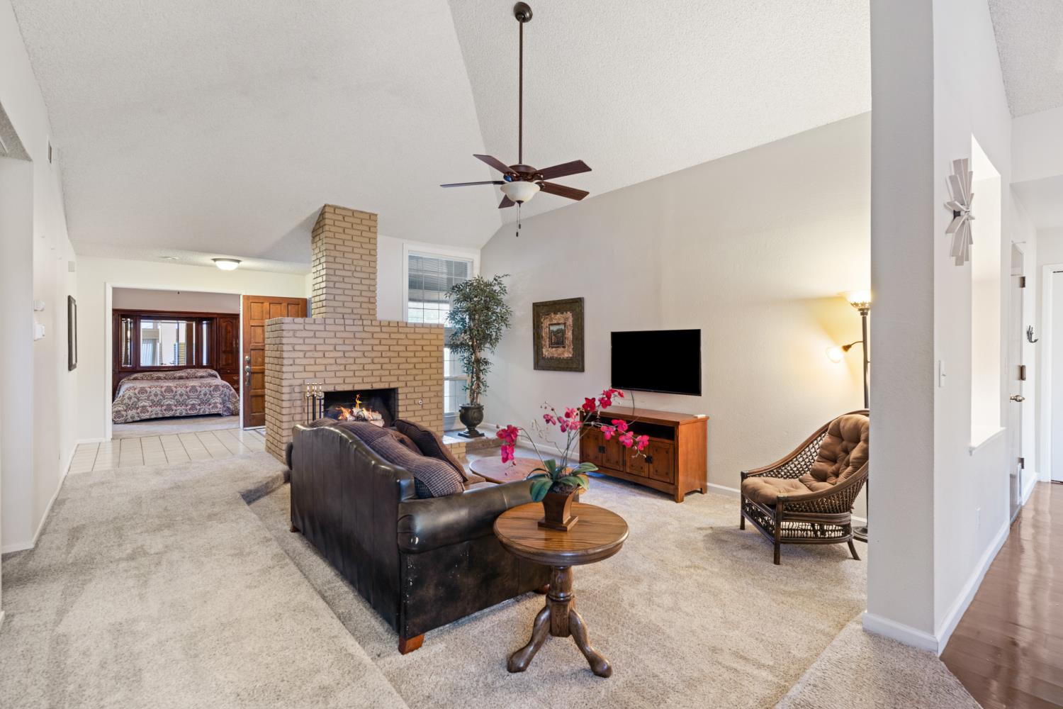 315 E Nees Ave #155, Fresno, CA 93720