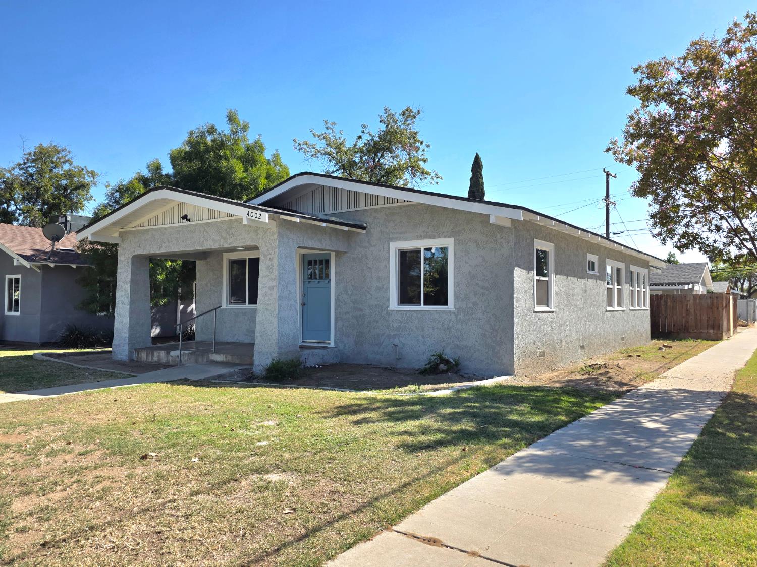 4002 E Lyell Ave, Fresno, CA 93702